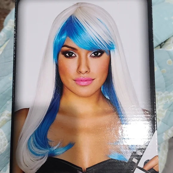 Wig - Picture 1 of 4